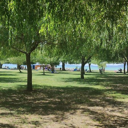Lellei vízparti apartman homokos strandnál Balatonlelle Exterior foto